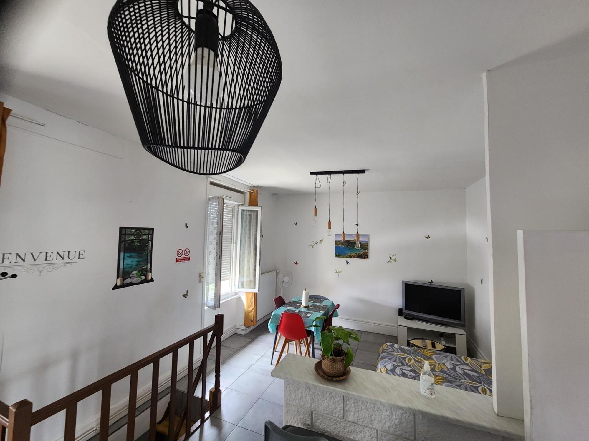 Appartement F2 tout confort proche centre ville avec parking Montluçon Extérieur photo